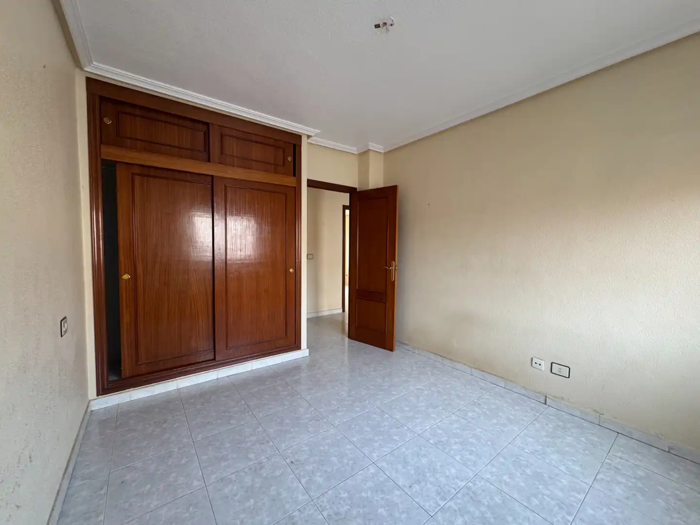 Habitación de Planta baja en venta en San Pedro del Pinatar con Aire acondicionado, Calefacción y Jardín privado