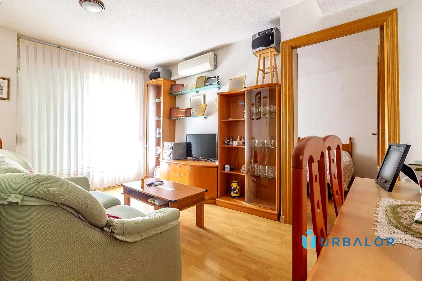 Sala de estar de Planta baja en venta en Alcorcón con Aire acondicionado y Piscina comunitaria