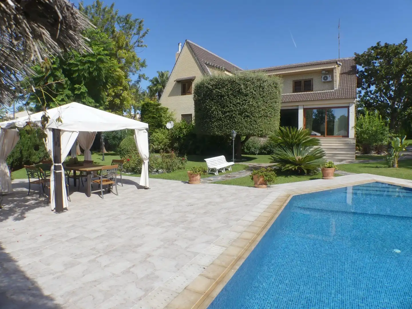 Jardí de Casa o xalet en venda en Godella amb Aire condicionat, Calefacció i Jardí privat