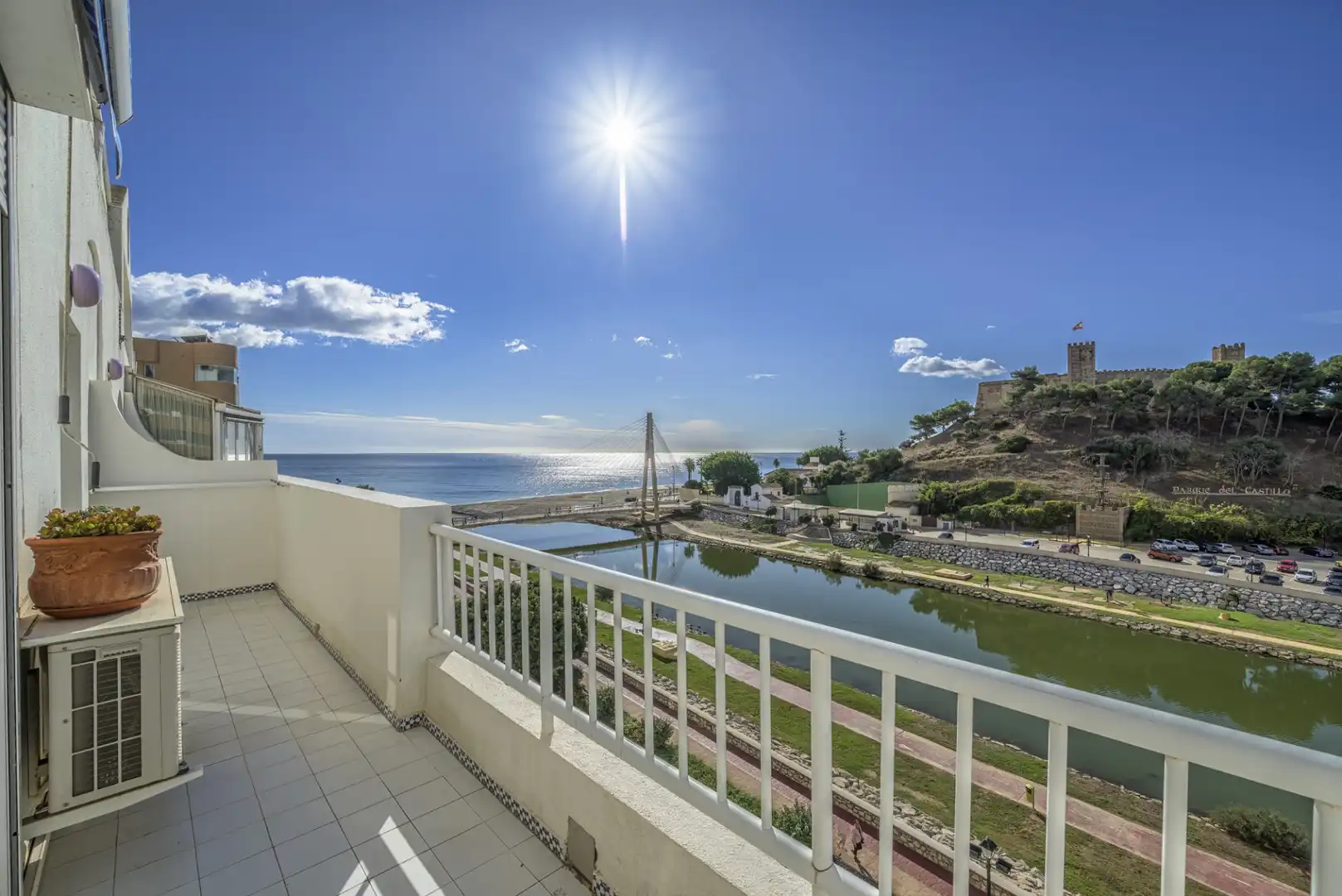 Vista exterior de Ático en venta en Fuengirola con Aire acondicionado, Terraza y Trastero