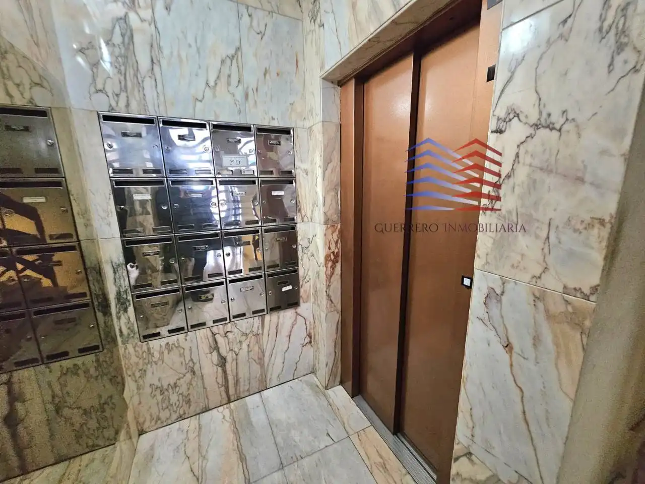 Apartament de lloguer en Ourense Capital  amb Calefacció, Parquet i Moblat