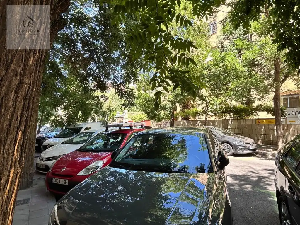 Parking de Piso en venta en Madrid con Terraza