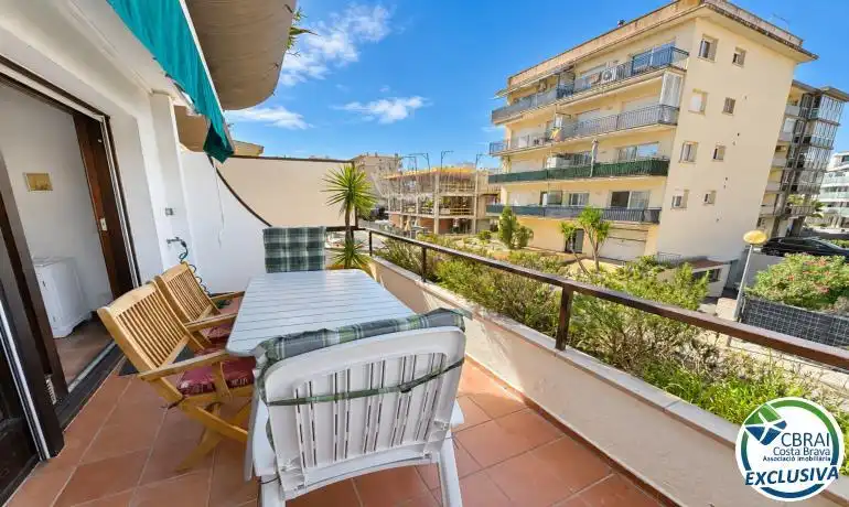 Terraza de Piso en venta en Roses con Calefacción, Terraza y Amueblado