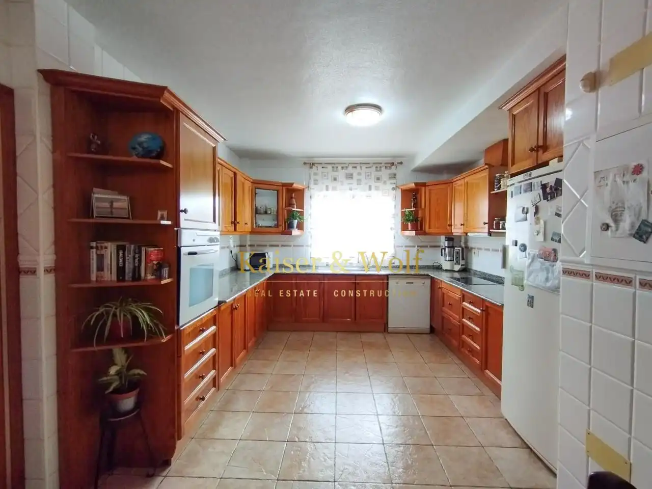 Cuina de Casa o xalet en venda en Torrevieja amb Jardí privat, Terrassa i Traster