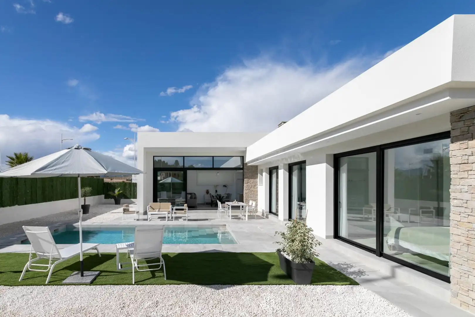 Villa avec piscine à vendre à Calle Calle Urbanización Coto Riñales, imagen 4