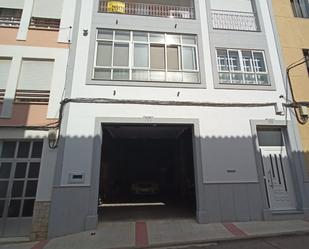 Exterior view of Single-family semi-detached for sale in Arroyo de la Luz  with Air Conditioner, Heating and Terrace