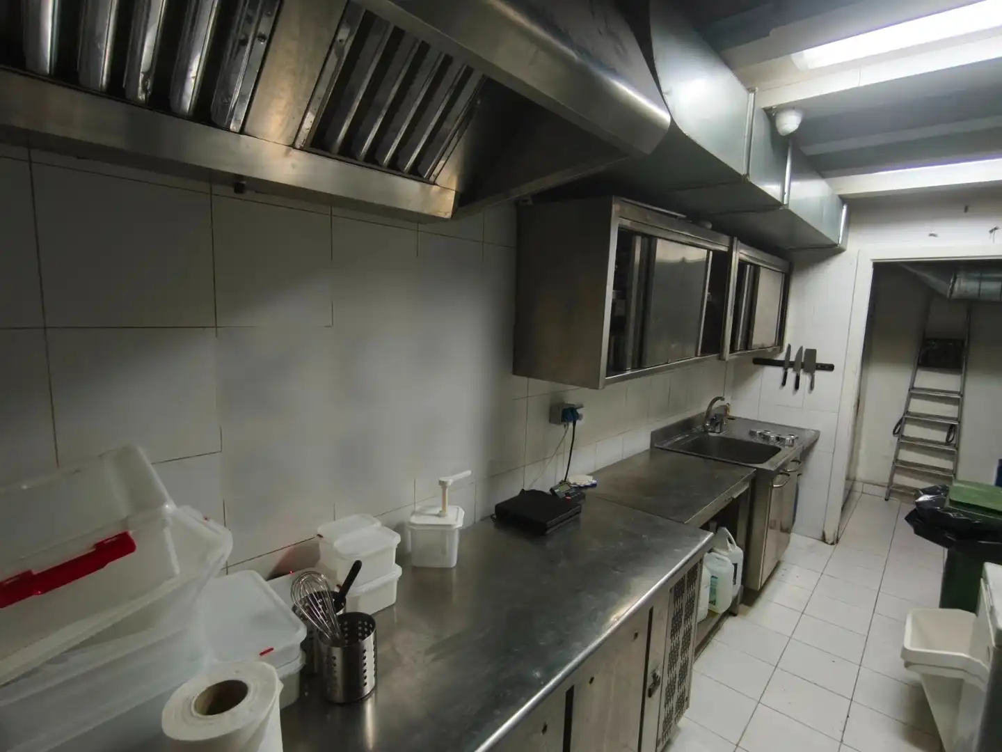 Business premises for transfer in Ciutat Vella, imagen 5