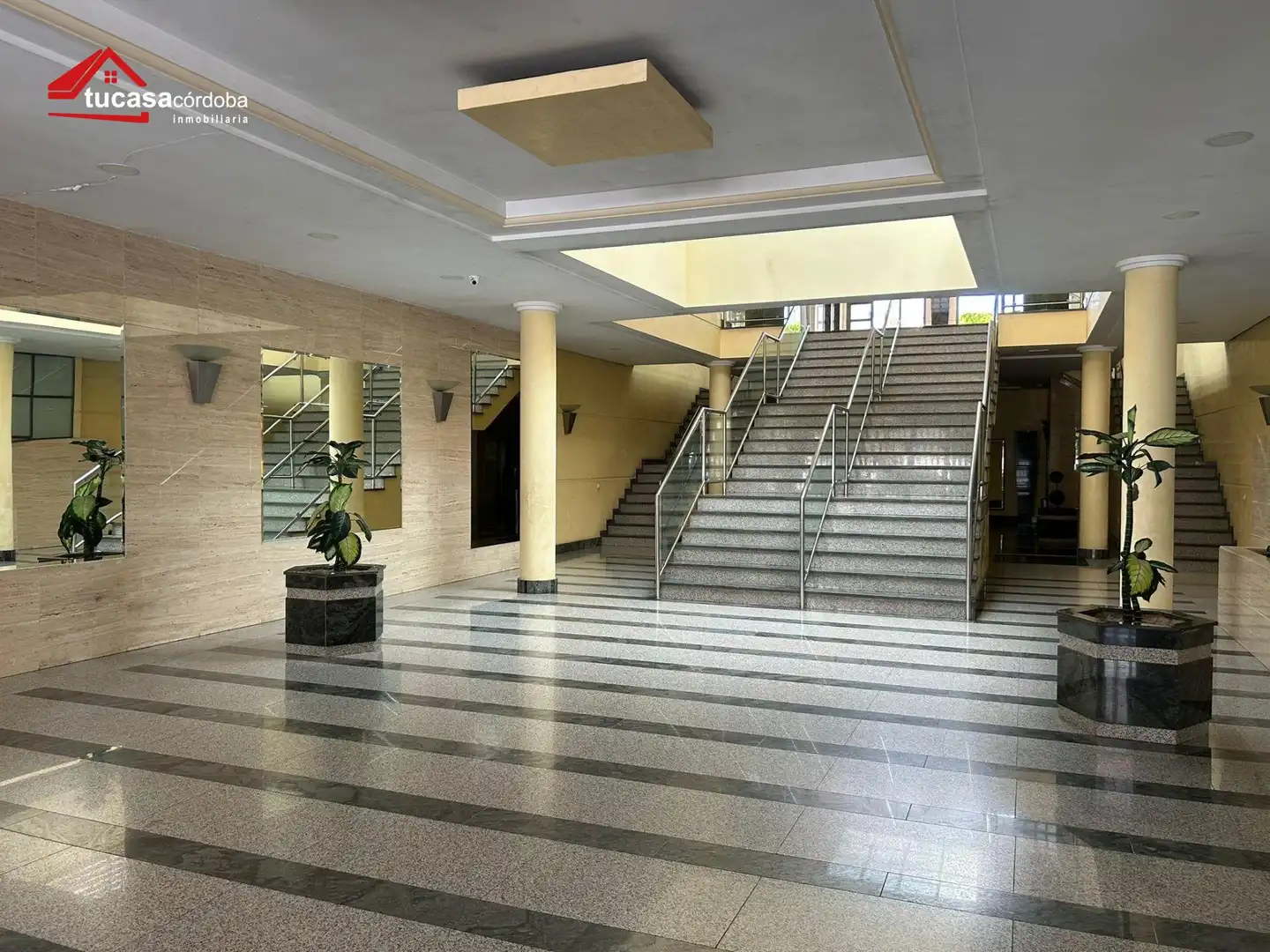 Planta baja en venta en Córdoba con Aire acondicionado, Alarma y Piscina comunitaria