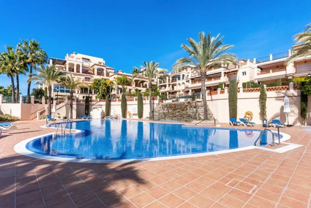 Apartamento en Alquiler en Benatalaya