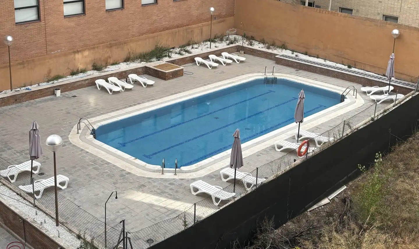 Schwimmbecken von Wohnung zur Miete in Madrid mit Klimaanlage, Heizung und Parkett