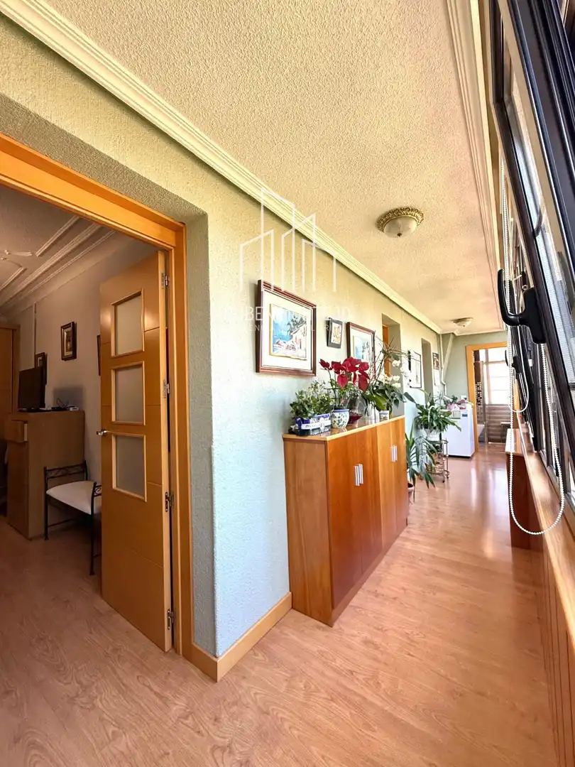 Einfamilien-Reihenhaus zur Miete in Salamanca mit Heizung, Terrasse und Abstellraum