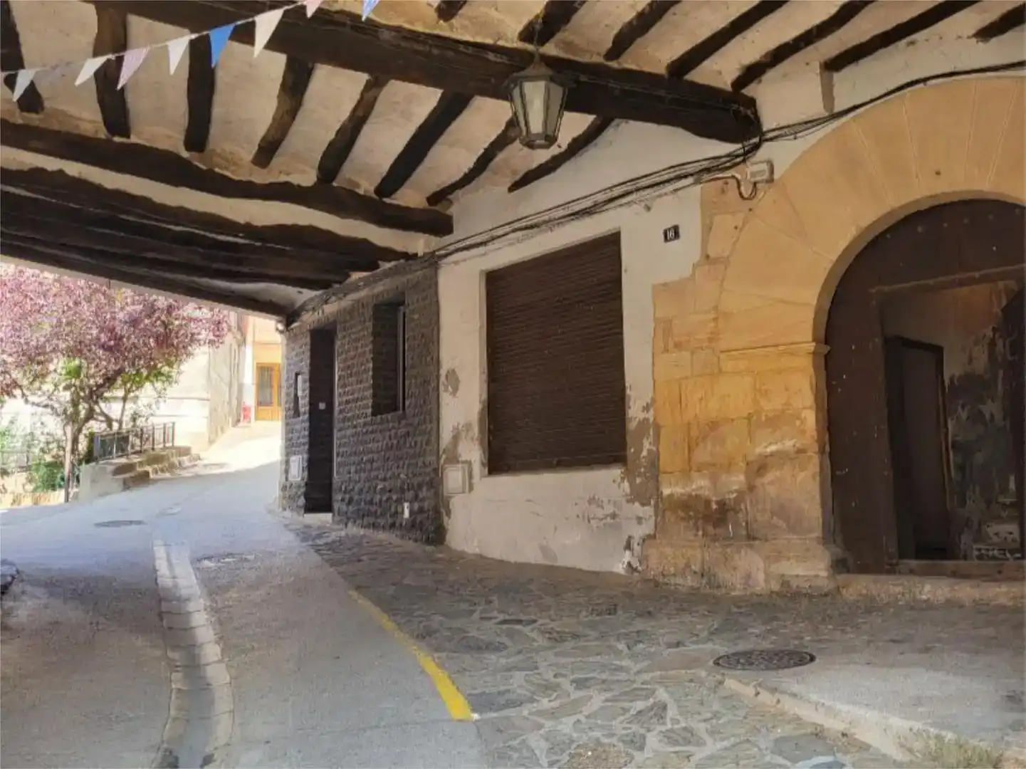Vista exterior de Casa adosada en venta en Benabarre, Huesca
