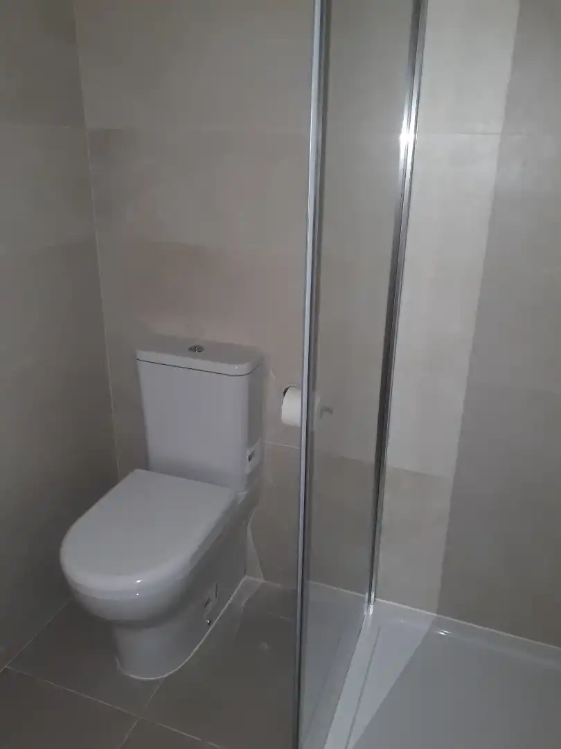 Bany de Pis de lloguer en Pozuelo de Alarcón amb Aire condicionat, Calefacció i Forn
