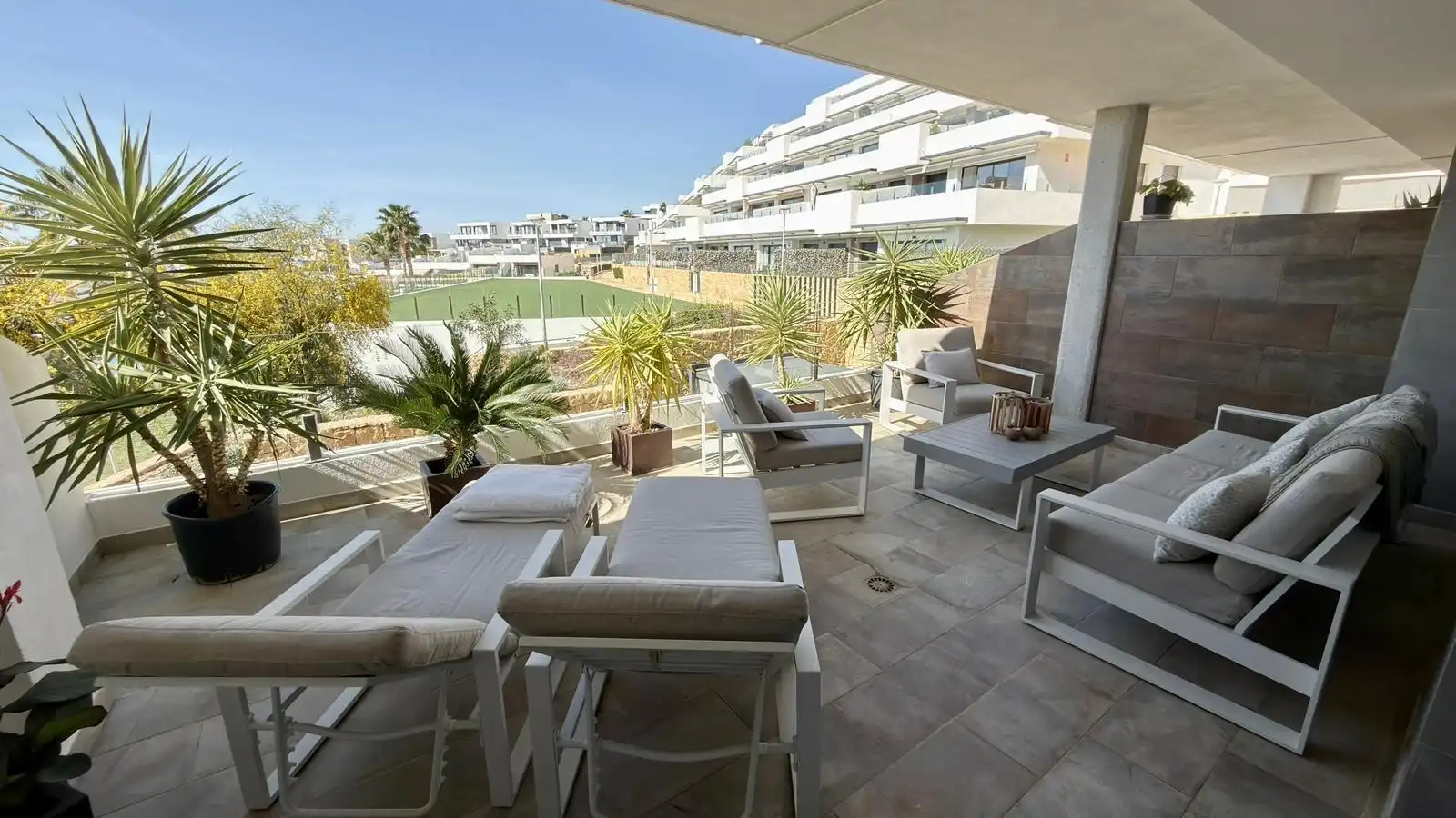 Terrasse von Maisonette zum Verkauf in Finestrat mit Klimaanlage, Heizung und Privatgarten