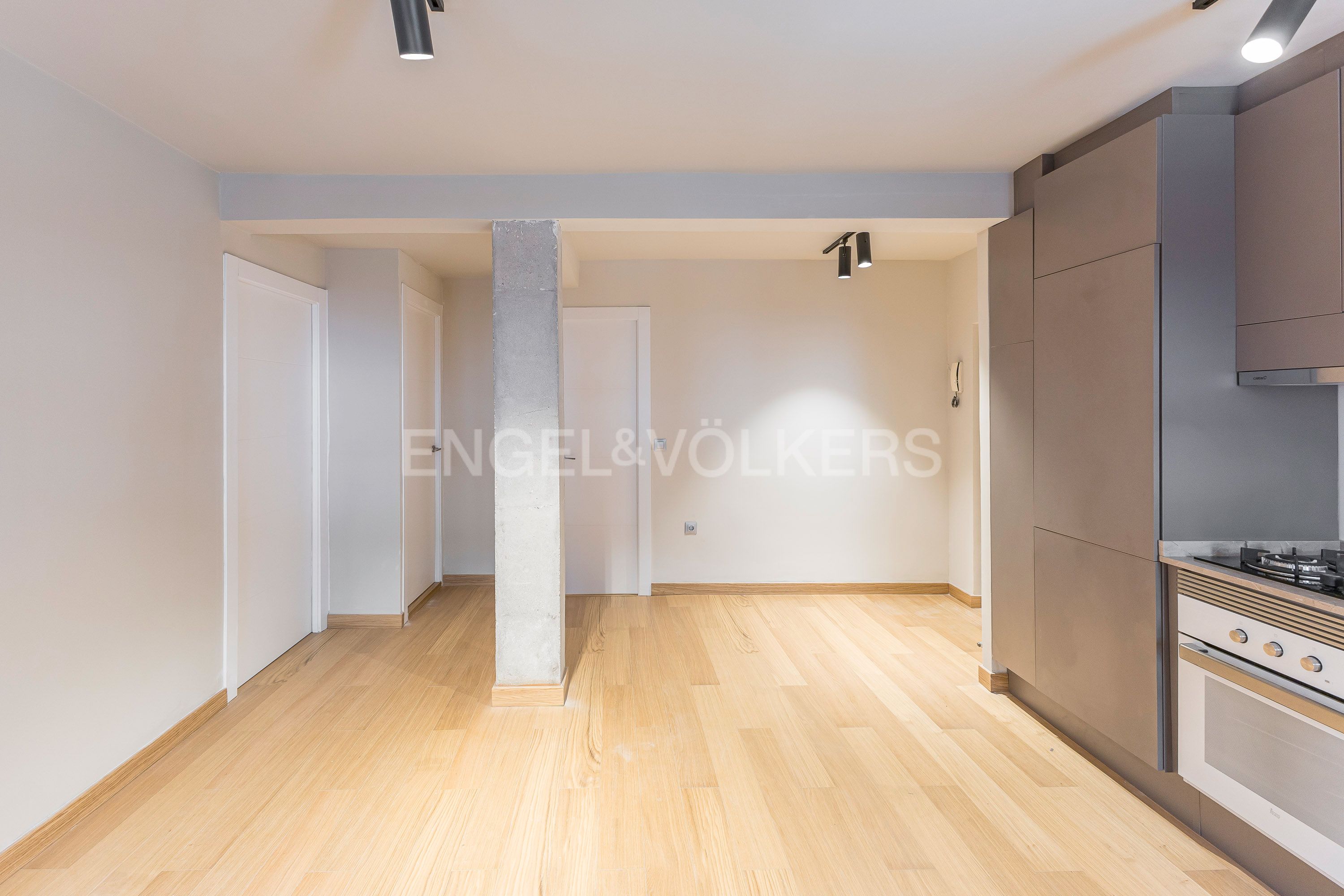 Sala d'estar de Apartament en venda en  Madrid Capital amb Aire condicionat i Calefacció
