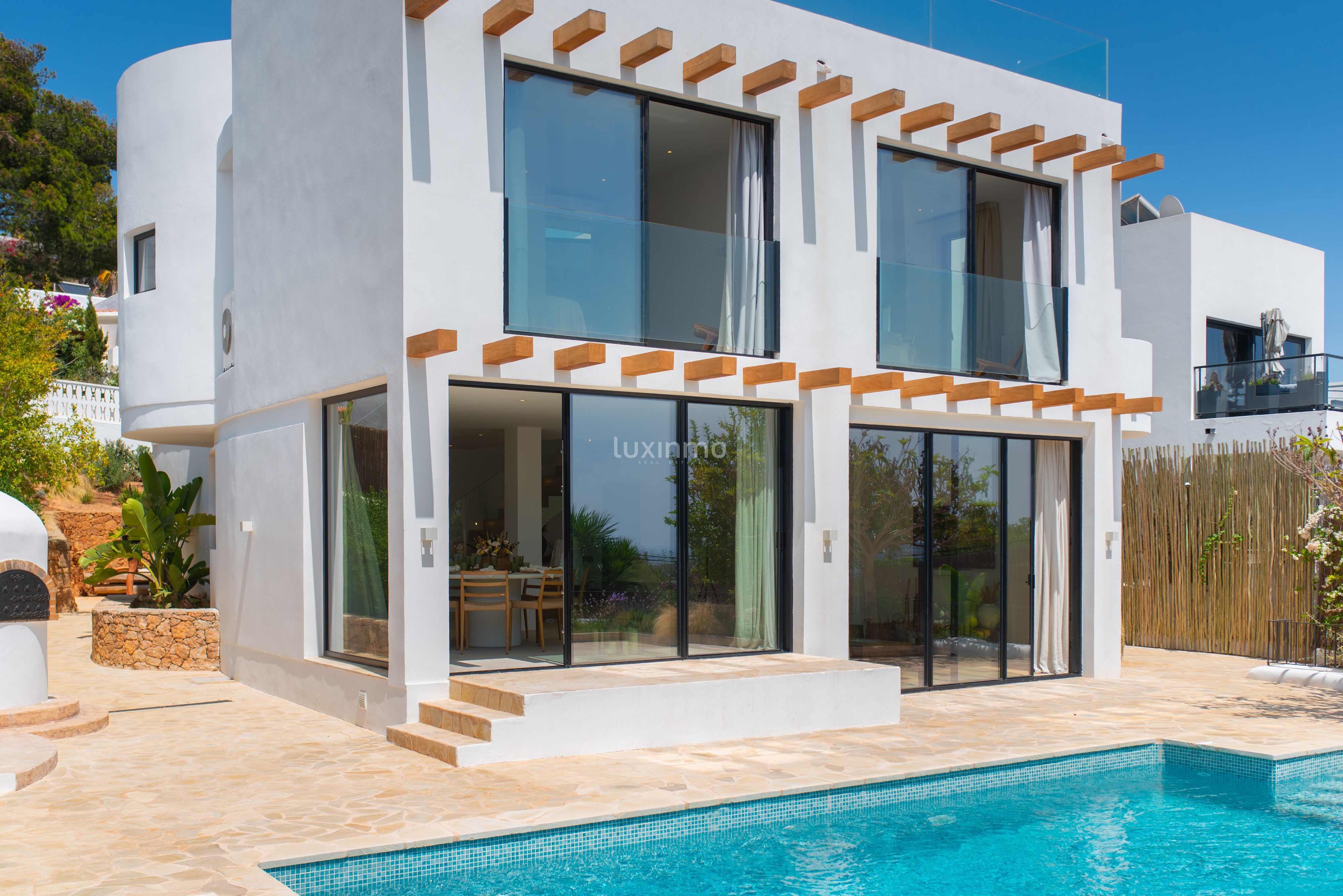 Exterior view of House or chalet for sale in Santa Eulària des Riu  with Air Conditioner, Heating and Terrace