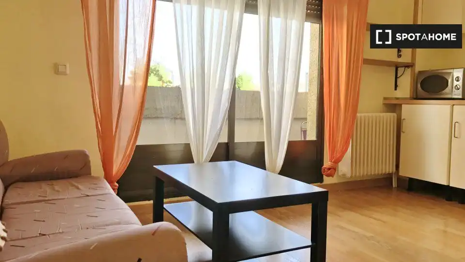 Bedroom of Study for share in Santa Marta de Tormes  with Air Conditioner and Terrace