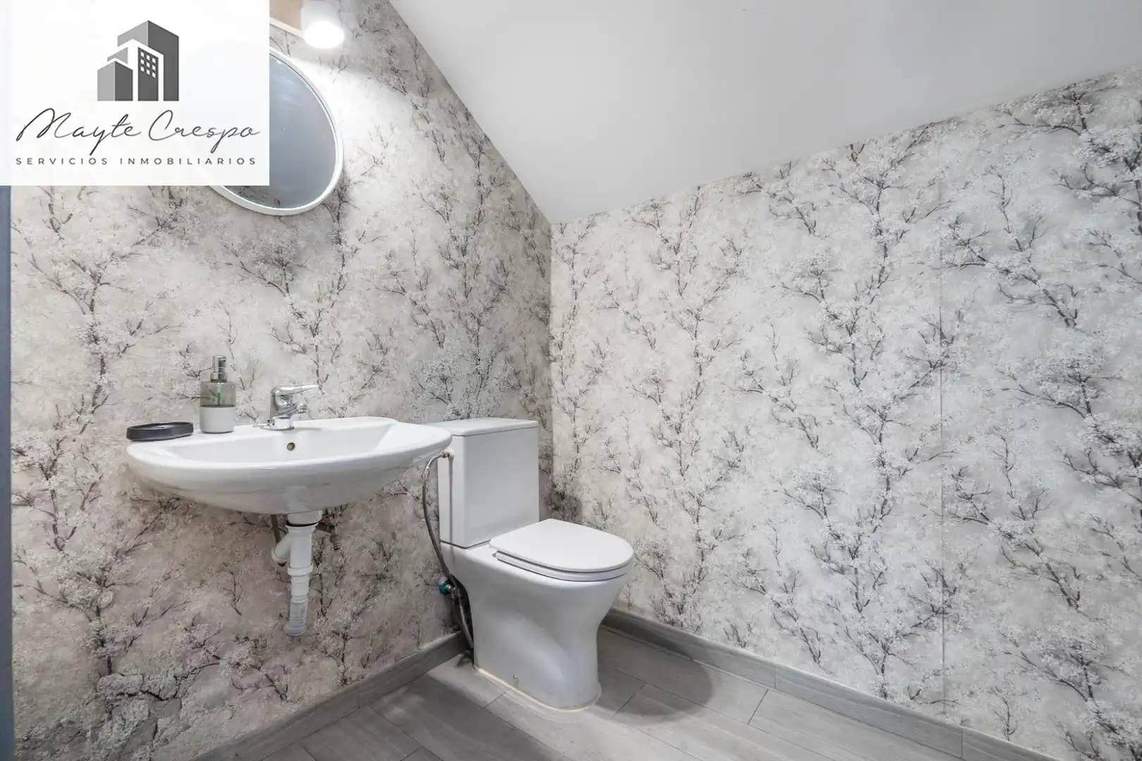 Badezimmer von Gebäude zum Verkauf in Granada