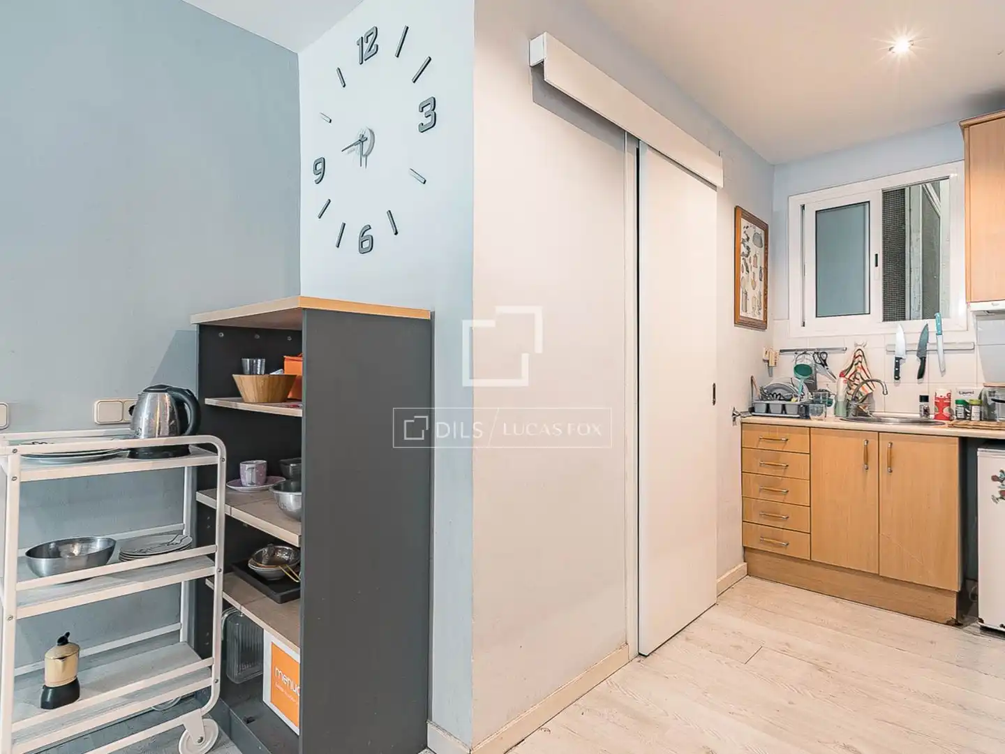 Habitación de Piso en venta en Barcelona con Amueblado y Balcón