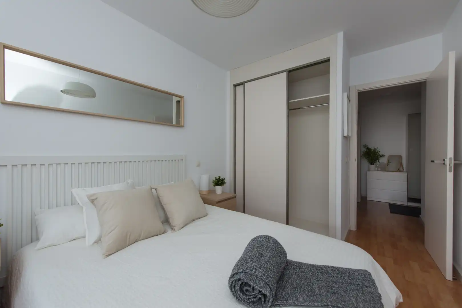 Habitación de Piso en venta en Madrid con Aire acondicionado, Trastero y Piscina comunitaria