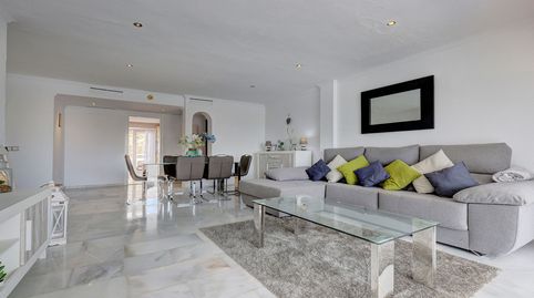Exclusivo Apartamento en La Duquesa: Lujo, Golf y Piscina Privada en la Costa del Sol, imatge 3