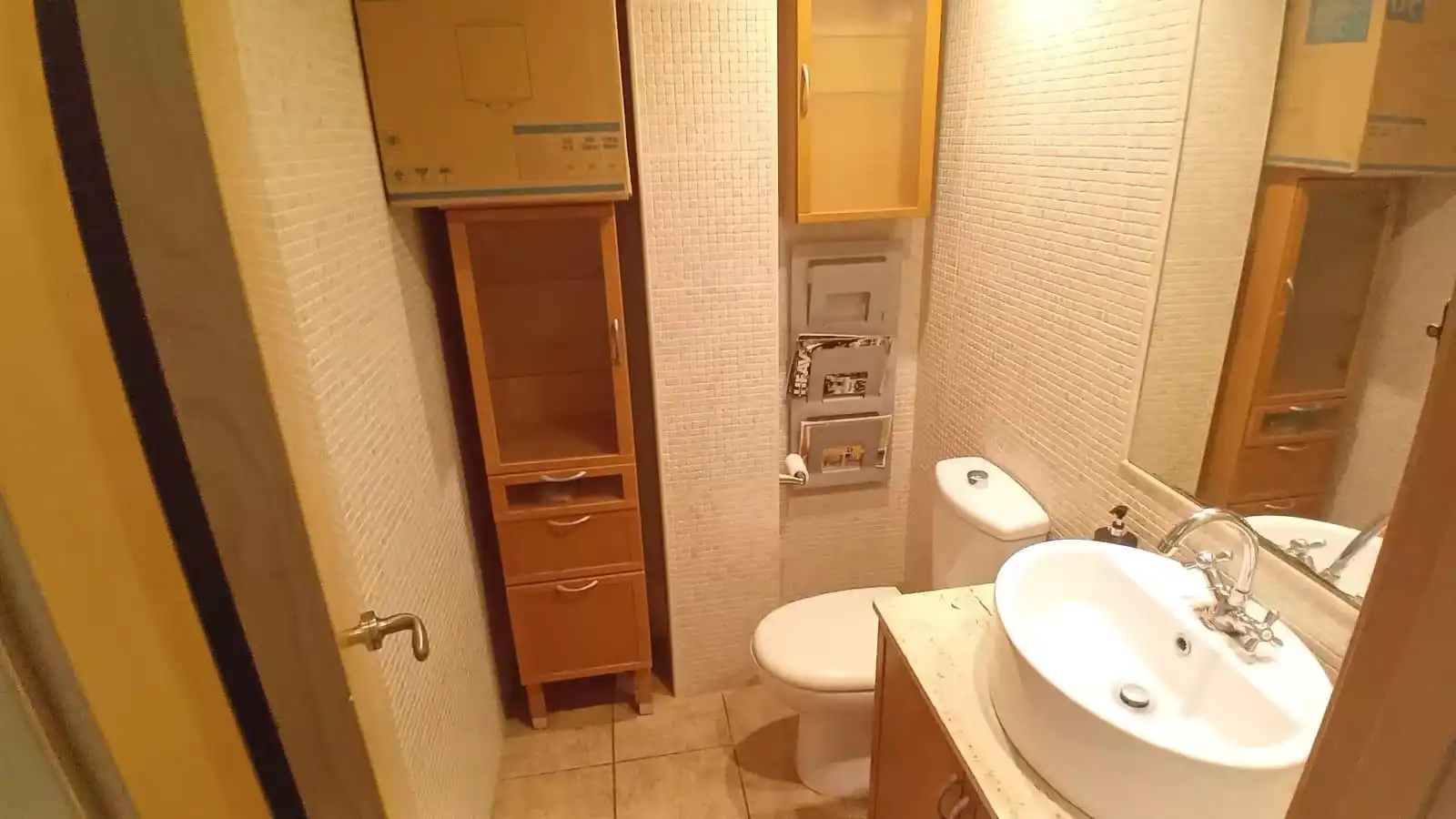 Baño de Apartamento en venta en Lleida con Calefacción, Parquet y Amueblado