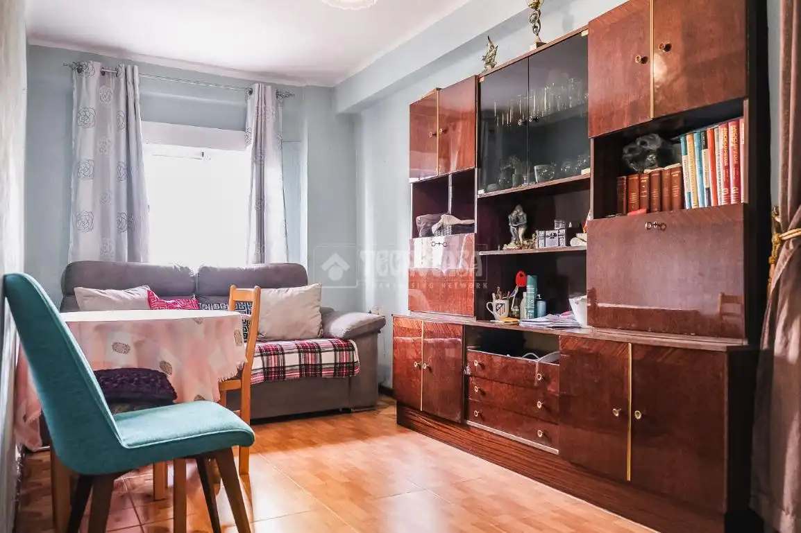 Sala d'estar de Pis en venda en Madrid