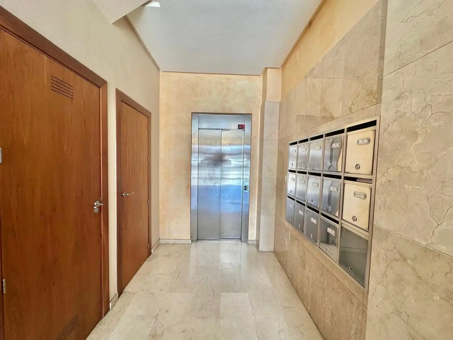 Wohnung zum Verkauf in Alcantarilla mit Klimaanlage, Möbliert und Balkon