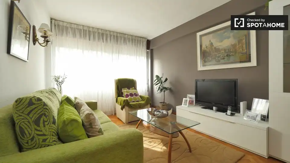 Habitació a Sant Martí de Provençals