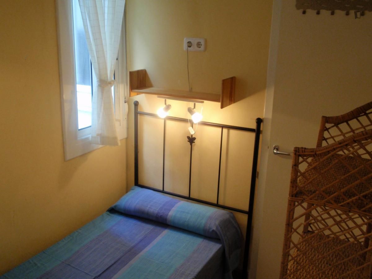 Apartment to share in La Bordeta