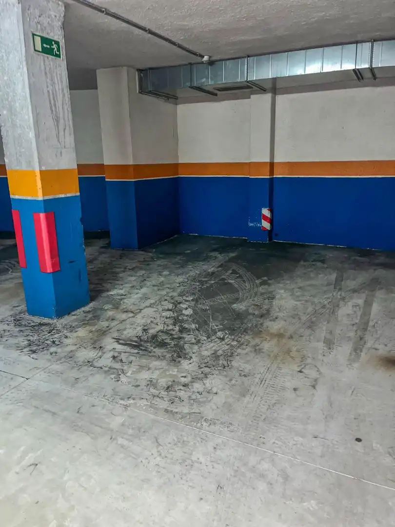 Aparcament de Garatge en venda en Oviedo 