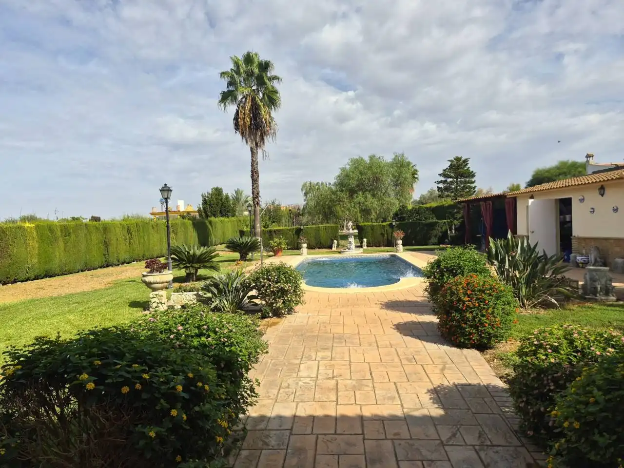 Garden of Country homes for sale in Pilas, Sevilla