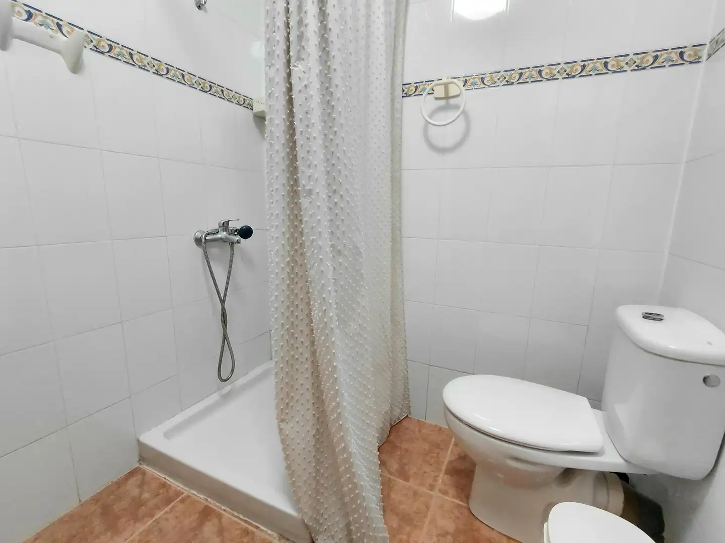Bathroom of Apartments for rent in Las Palmas de Gran Canaria  with Furnished, Washing machine and Microwave