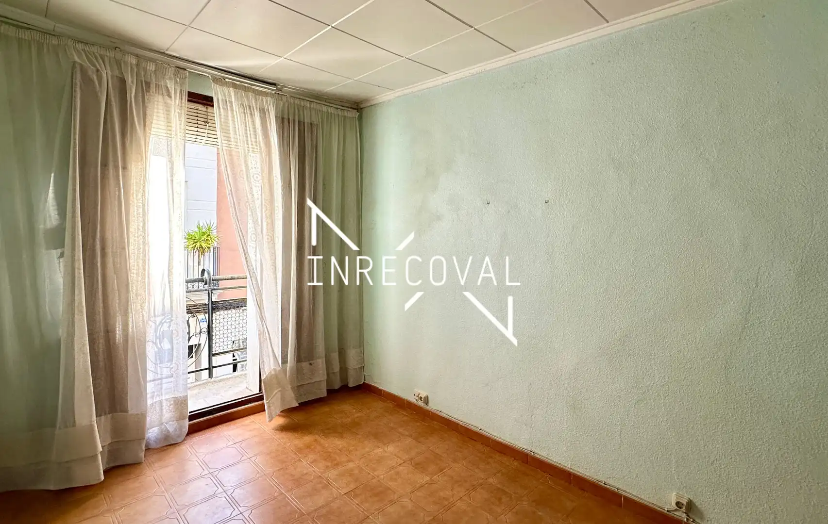 Casa aparellada amb terrassa en venda a Carrer de Cantarrana, imagen 12