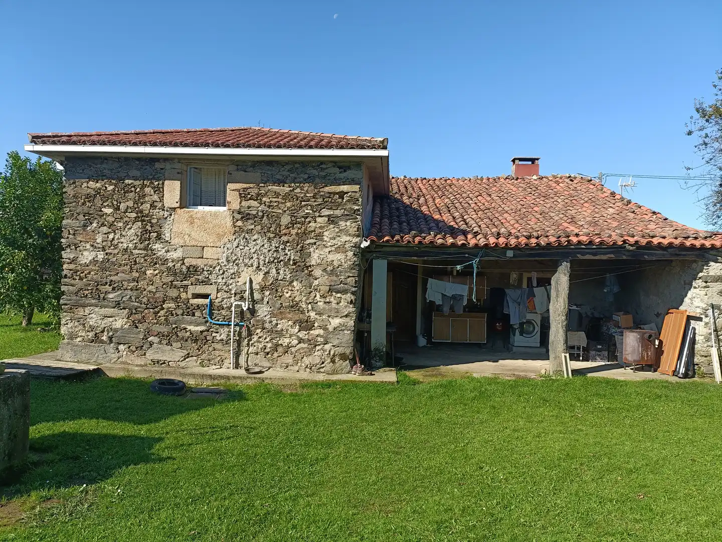 Außenansicht von Haus oder Chalet zum Verkauf in Oza dos Ríos mit Privatgarten und Abstellraum