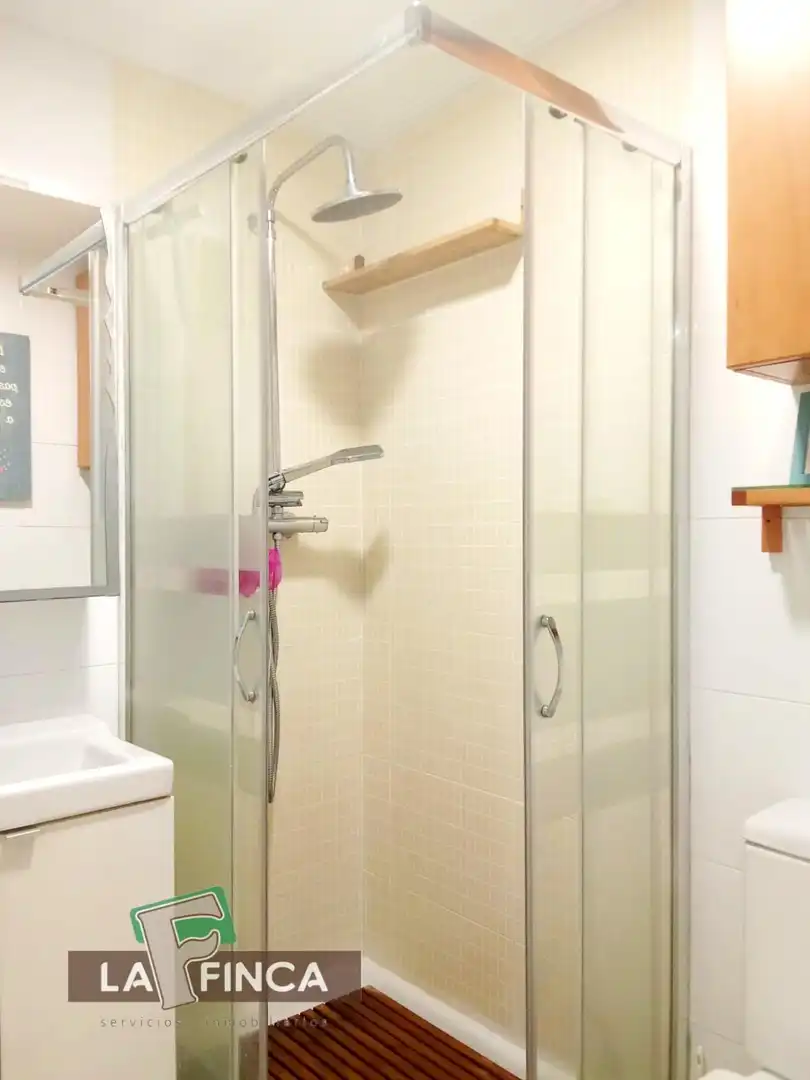 Bathroom of Flat for sale in Siero  with Heating, Terrace and Storage room