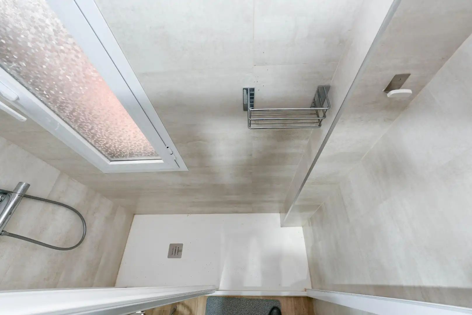 Baño de Piso en venta en Mairena del Aljarafe con Aire acondicionado