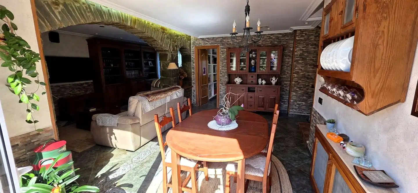 Dining room of Houses for sale in Valdés - Luarca  with Heating, Private garden and Parquet flooring
