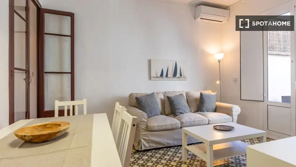 Sala d'estar de Pis de lloguer en Sitges amb Aire condicionat, Calefacció i Moblat