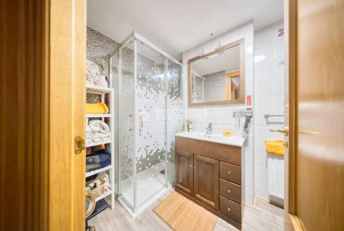Baño de Piso en venta en Valladolid con Aire acondicionado, Calefacción y Trastero