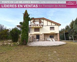 Exterior view of House or chalet for sale in Paracuellos de Jarama  with Swimming Pool