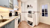 Cuina de Apartament en venda en Estepona amb Aire condicionat, Terrassa i Piscina
