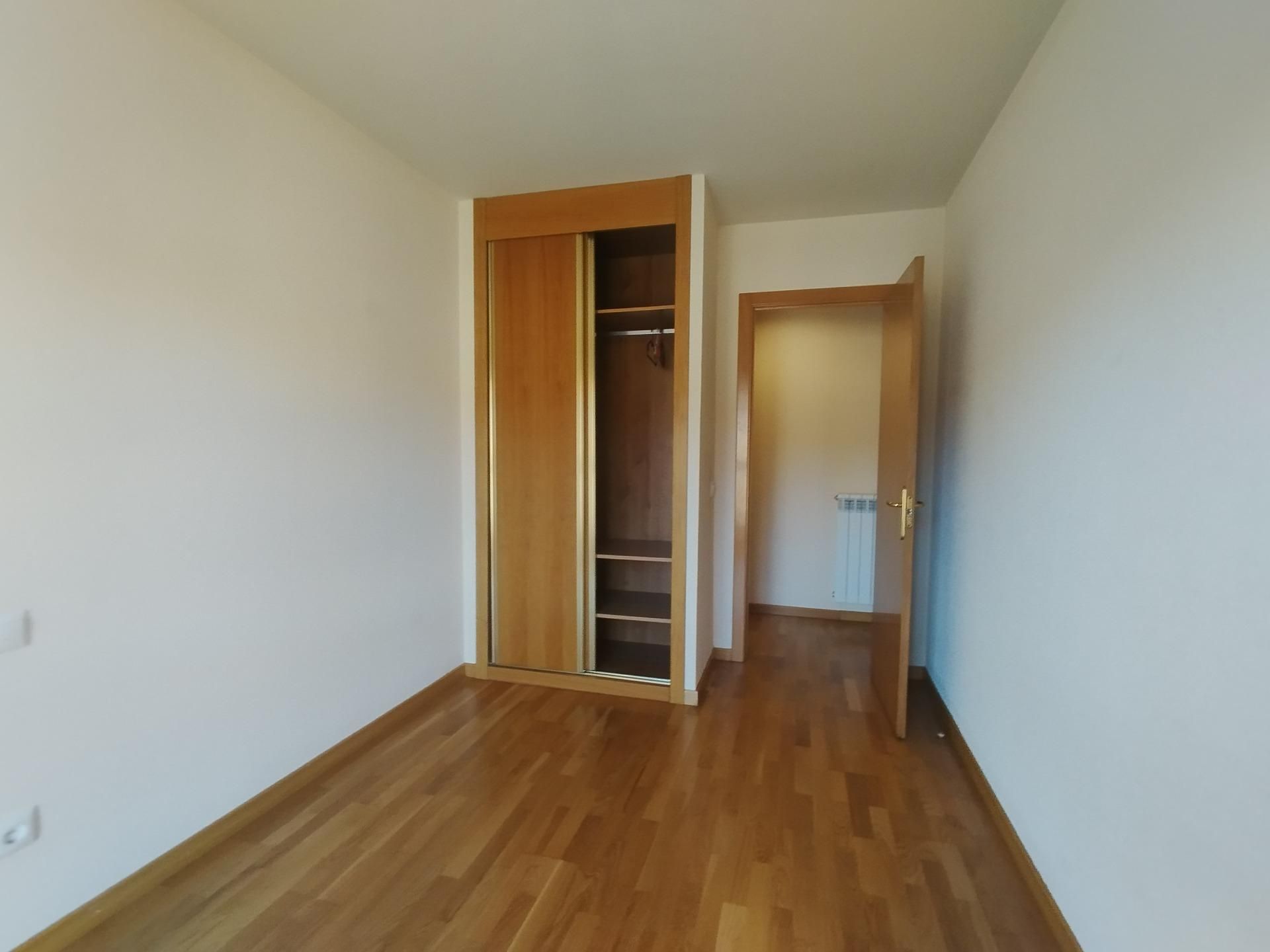 Bedroom of Flat for sale in Fuensaldaña  with Heating and Storage room