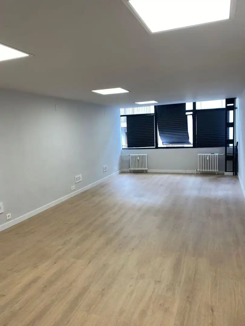 Office space with lift for sale in Centro - Casco Histórico, imagen 2