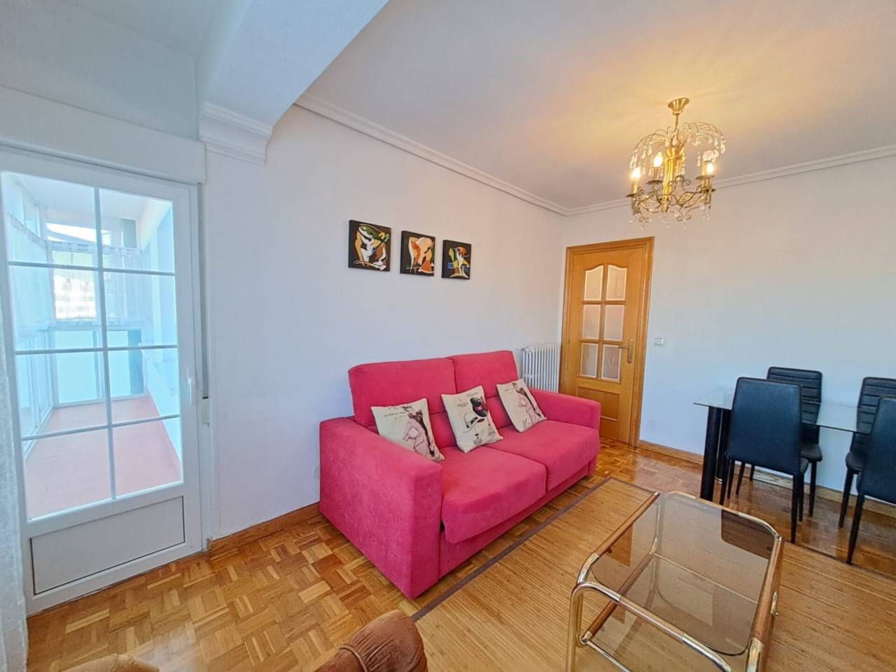 Sala de estar de Piso en venta en Burgos Capital con Calefacción, Terraza y Trastero