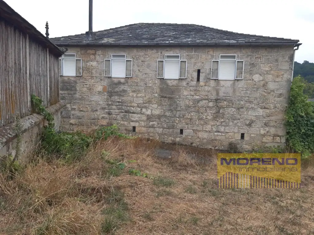 Country homes for sale in Paradela