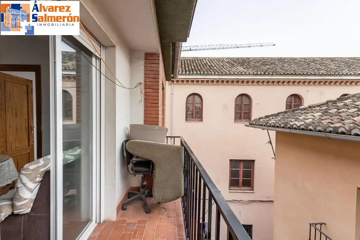 Flat for sale in Calle de las Caballerizas, Centro - Sagrario