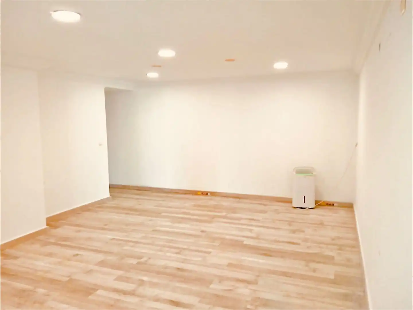Local en venta en Estepona con Aire acondicionado, Calefacción y Terraza