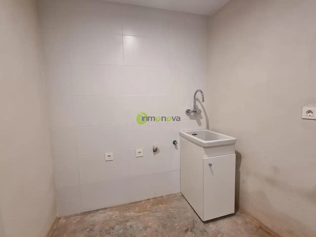 Casa adosada en venta en Nigrán con Calefacción, Jardín privado y Terraza