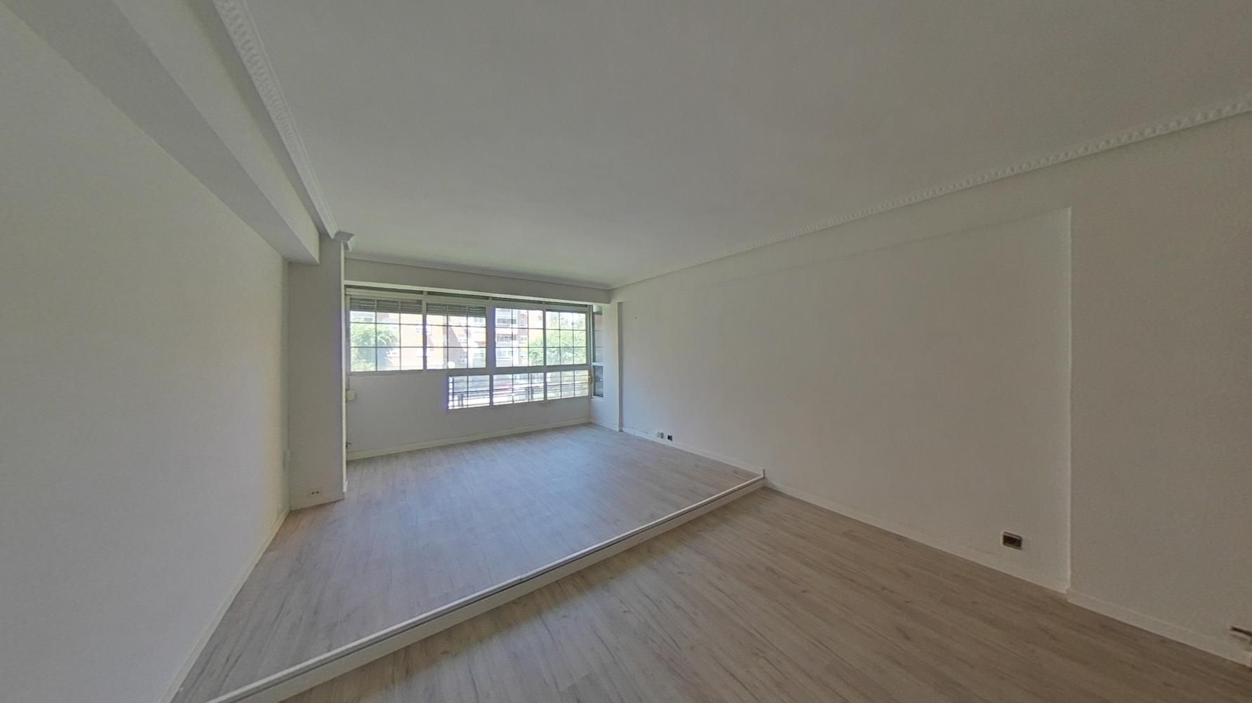 Bedroom of Flat for sale in  Madrid Capital  with Heating and Swimming Pool